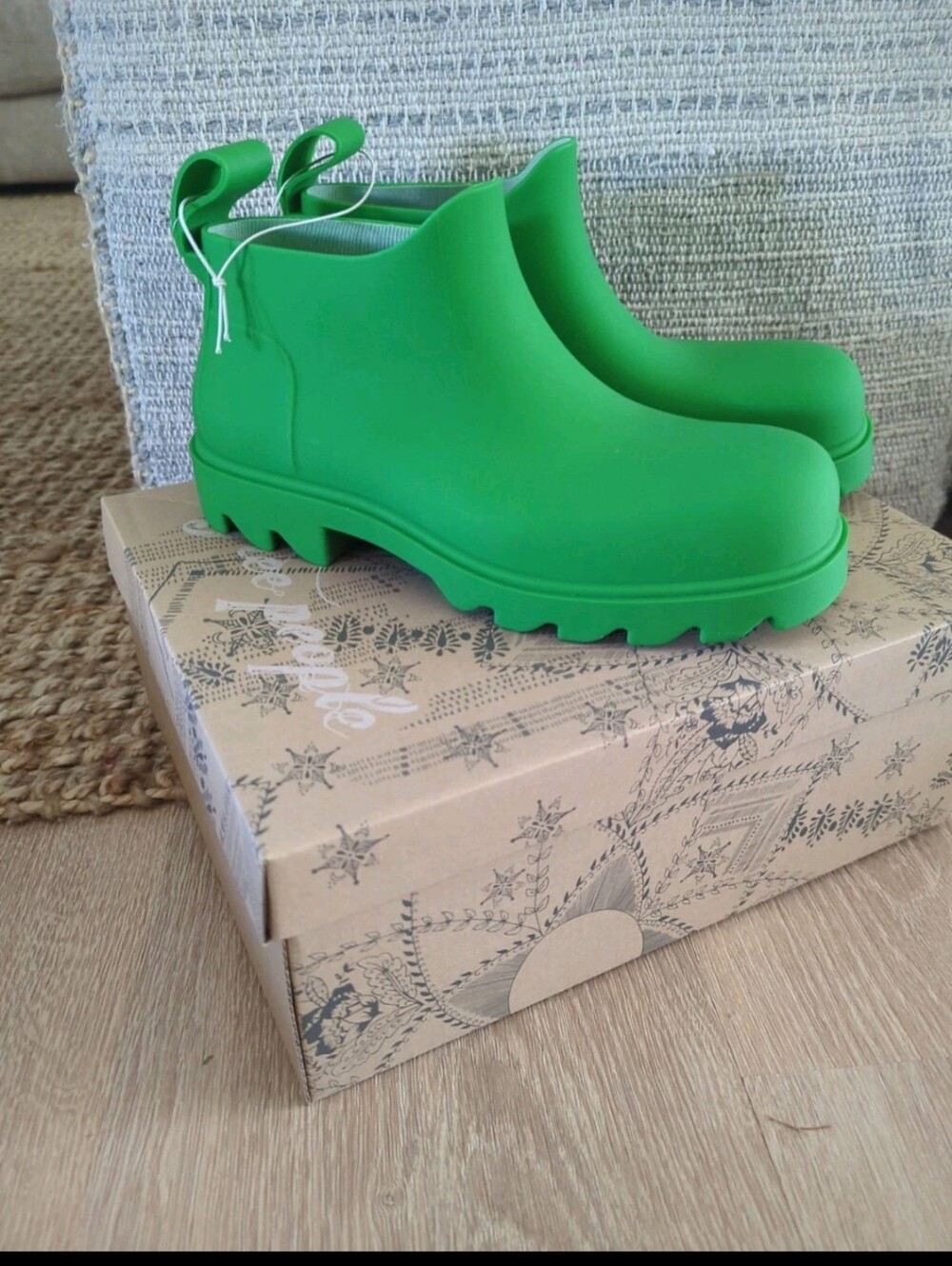 Free People High Street Chunky Green Rain Boots Size 8 Water Resistant
